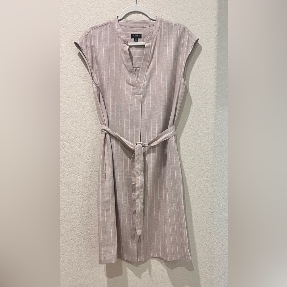 Jones New York Linen Blend Tan White Stripe Midi Dress Sleeveless V-neck Size 10